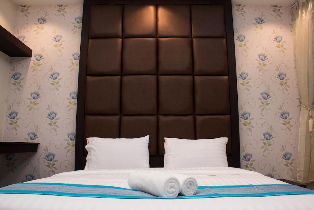 Roses 2* Hua Hin