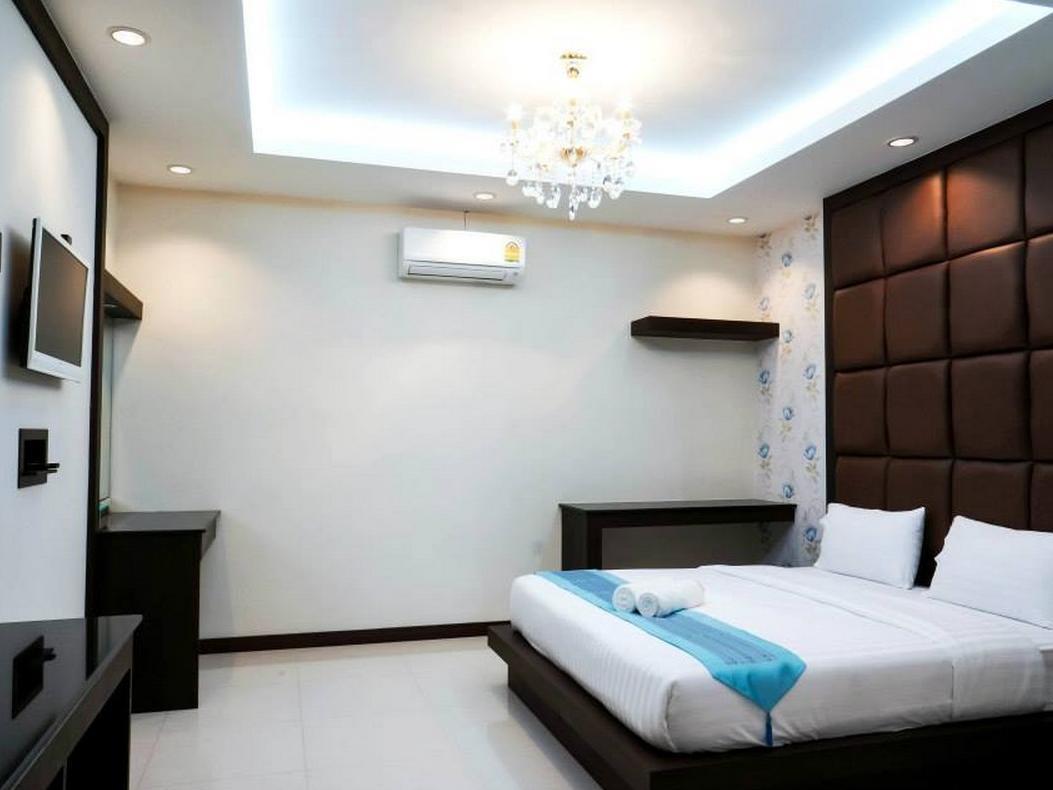 Roses Hotel Hua Hin